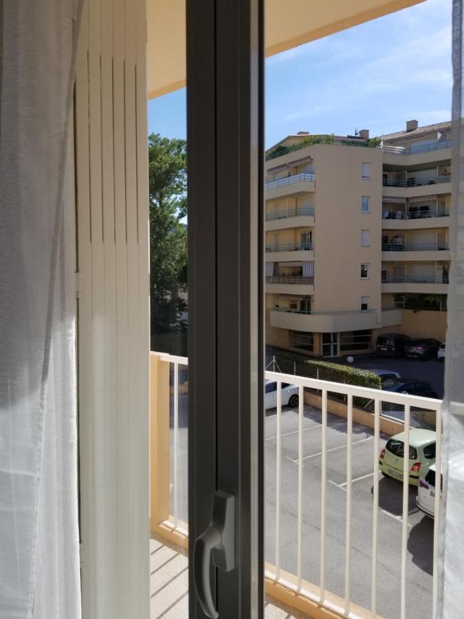 Appartement Terre Et Mer Hyères Zewnętrze zdjęcie
